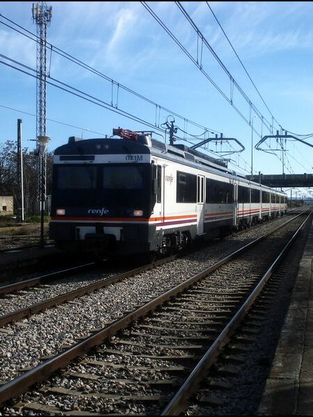 Adif reforzará los cerramientos de la infraestructura ferroviaria en el sur de Madrid y Toledo