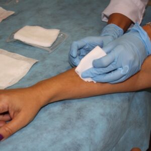 "Clara intención" de recuperar los recursos en Enfermería pero "muy despacio" para los profesionales