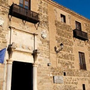 Una encuesta del CIS da la victoria al PSOE en Castilla-La Mancha mientras que PP y Vox no sumarían para gobernar