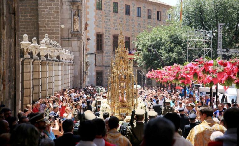 Toledo celebrará el Corpus sin procesión pero con decoración y