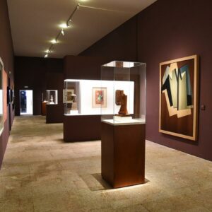 La Asociación Museo de Santa Cruz 'Vivo' tilda de "derroche" la inversión realizada en la colección de Roberto Polo