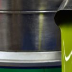 Bruselas propondrá autorizar el almacenamiento privado de aceite de oliva, como reclamaba el sector español