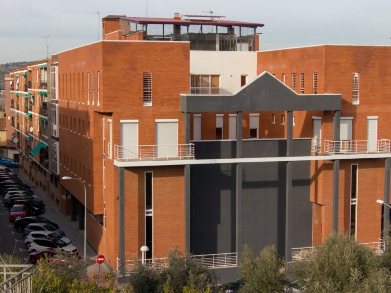 El PSOE critica un nuevo cierre de la Biblioteca de Santa Bárbara por falta de personal para cubrir bajas