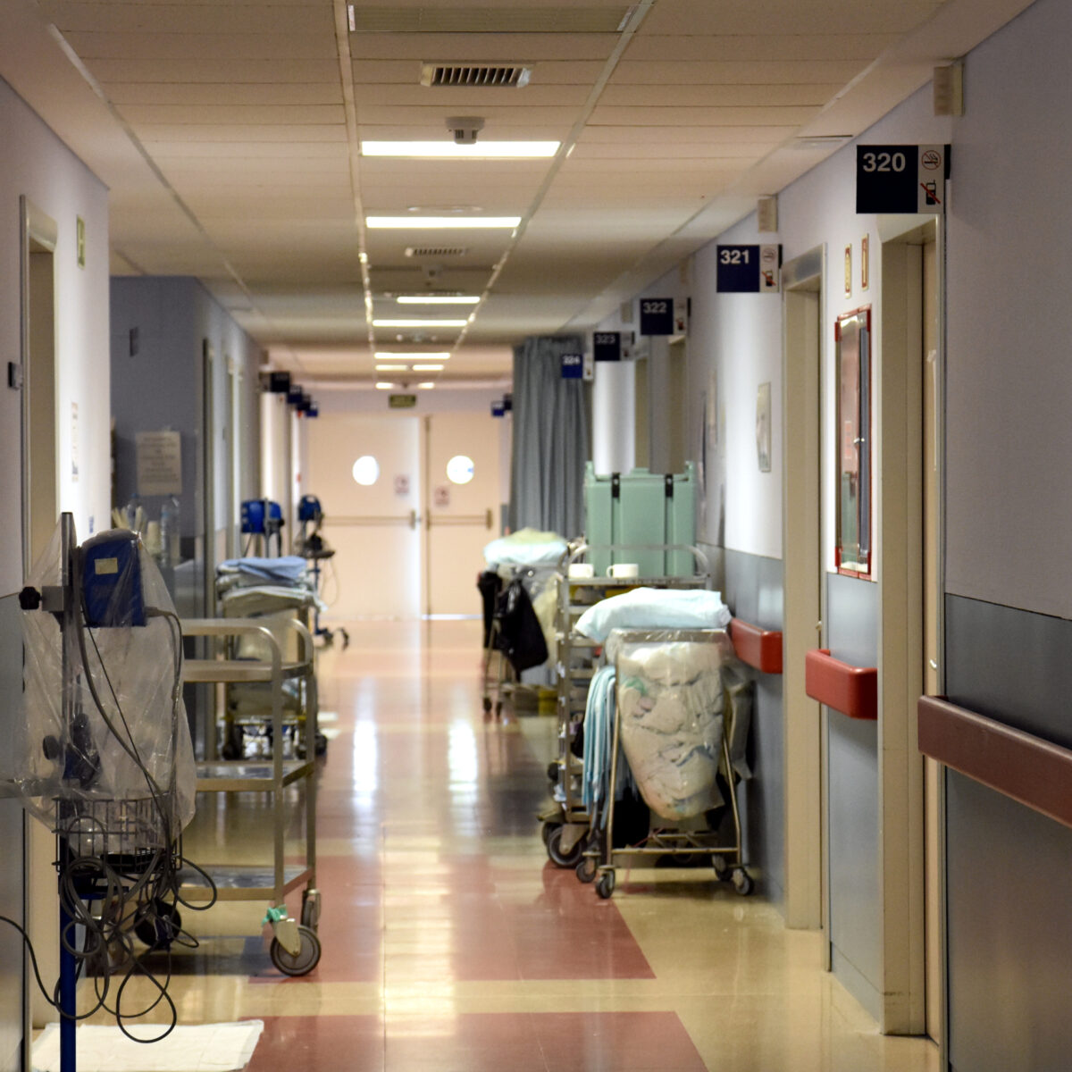 Un tercio de los médicos de Urgencias del Hospital de Talavera, de baja: activan un plan para garantizar la atención
