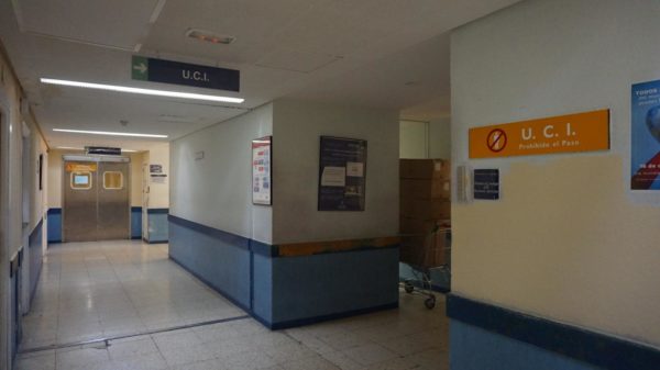 Más de la mitad de las camas de UCI de los hospitales de Toledo las ocupan pacientes con COVID