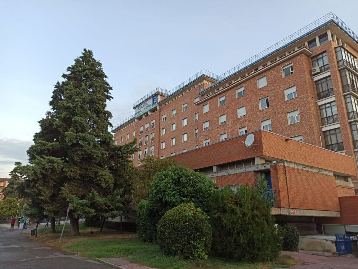 La asociación vecinal de Palomarejos reclama vivienda pública en la parcela del hospital pero rechaza un "mini Manhattan"