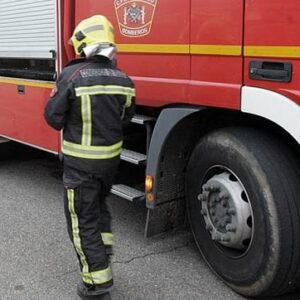 Desalojan a 47 personas de una residencia en Malpica de Tajo por un incendio cercano que ya se ha extinguido