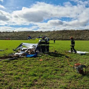 Fallecen dos personas tras estrellarse con una avioneta cerca del aeródromo de Algodor