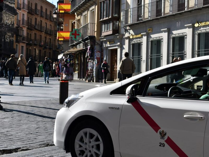 La Asociación de Autotaxis de Toledo acusa de "conducción temeraria" a los conductores de VTC