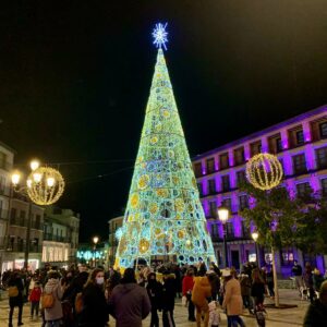 IU-Podemos llama a "fomentar el turismo sostenible en lugar del masificado"