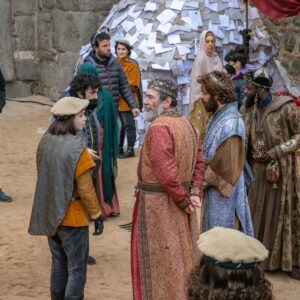 Los actores Karra Elejalde o David Verdaguer, entre el reparto que rueda estos días en Toledo la película 'Reyes contra Santa'