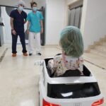 La Pediatría del Hospital Quirónsalud Toledo incorpora un coche teledirigido de juguete