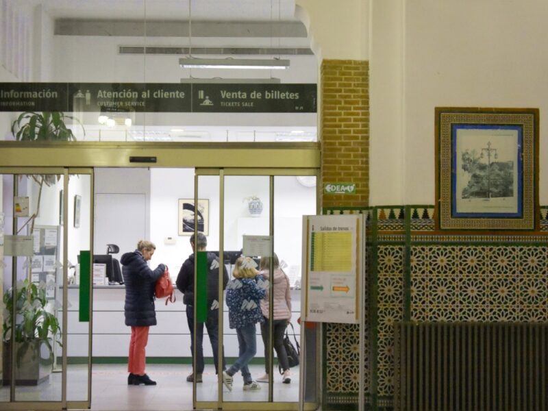 Renfe refuerza con más plazas los primeros trenes Avant entre Toledo y Madrid desde el lunes 25