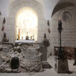 Franco, Queipo de Llano, Primo de Rivera y... ¿Moscardó y Milans del Bosch?: piden acelerar su exhumación del Alcázar de Toledo