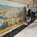 La obra 'Toledo símbolo', del pintor Guerrero Malagón, en restauración tras los daños sufridos por la DANA