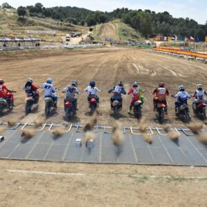 Un centenar de pilotos harán rugir el Cerro Negro en el Campeonato de España de Motocross