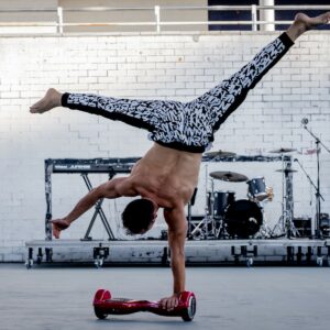 Un espectáculo de danza urbana sobre monopatines tomará la plaza de Zocodover de Toledo