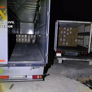 La Guardia Civil recupera 150 cajas de ropa robadas de un camión estacionado en un área de descanso de la A-4