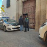 Detenida una pareja como presunta autora del robo de dinero en la iglesia de Escalona