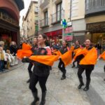 Las calles del Casco de Toledo arrancan el año con la música de la Marching Show Band de California