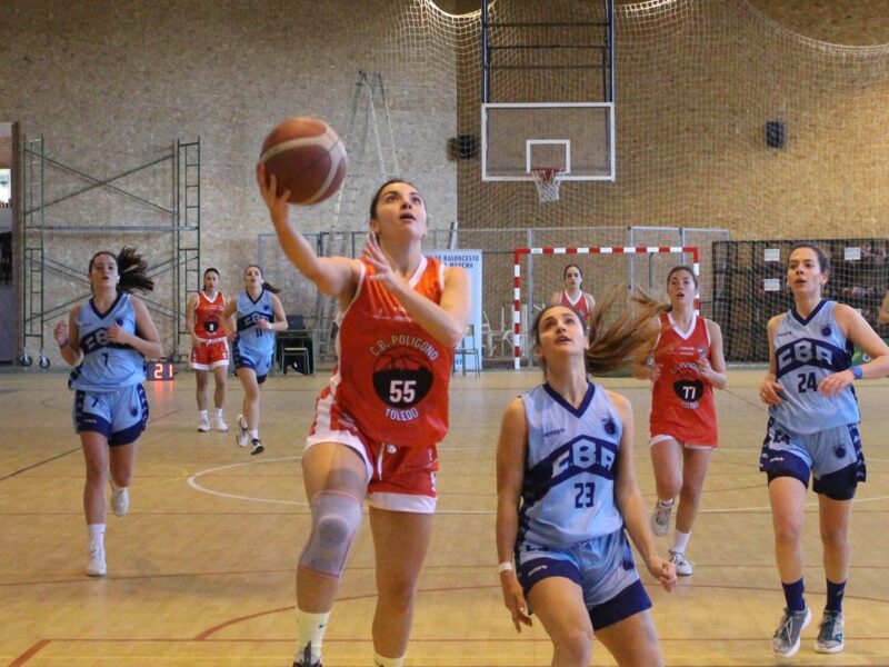 Miguel Esteban busca jugadoras para crear un equipo de baloncesto en la localidad