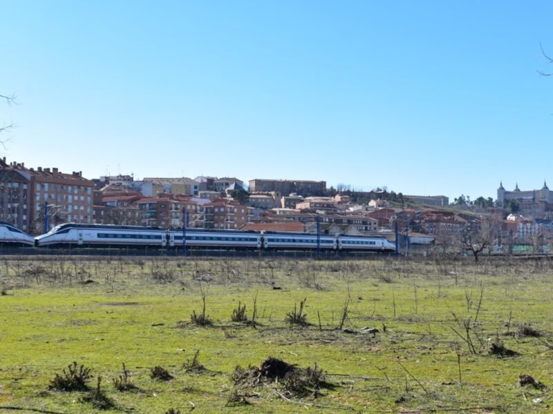 "Rebelión ferroviaria" en La Mancha: nueva protesta en Alcázar para exigir el AVE por Mora y frenar el baipás de Montoro