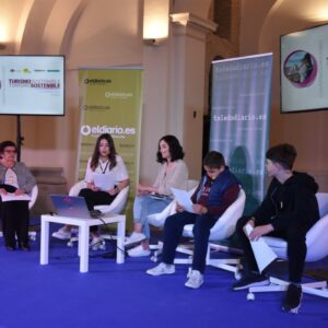 Reflexiones ciudadanas sobre el turismo en Toledo: "Siempre ha habido un equilibrio entre turistas y vecinos que se ha roto"