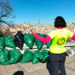 El Club de Montaña Cota 8000 retira "gran cantidad de residuos" en una jornada de limpieza en el Valle y la Degollada