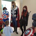 Superhéroes y superheroínas visitan a los pacientes pediátricos del Hospital Quirónsalud de Toledo