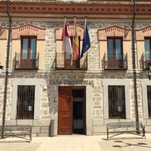 Fallece el menor encontrado inconsciente en una piscina de Sonseca