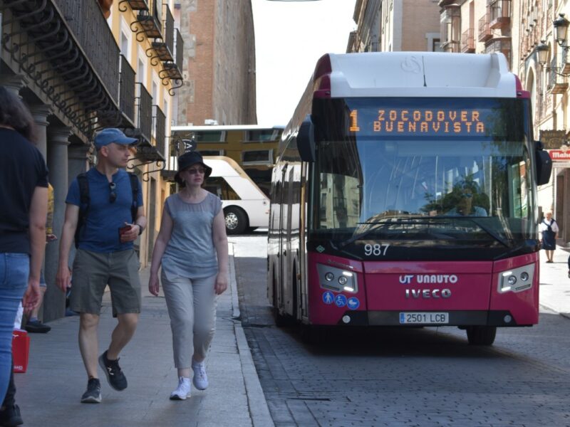 Toledo mantiene el 1 de abril para la subida del bus a los no residentes: se han solicitado más de 15.000 tarjetas