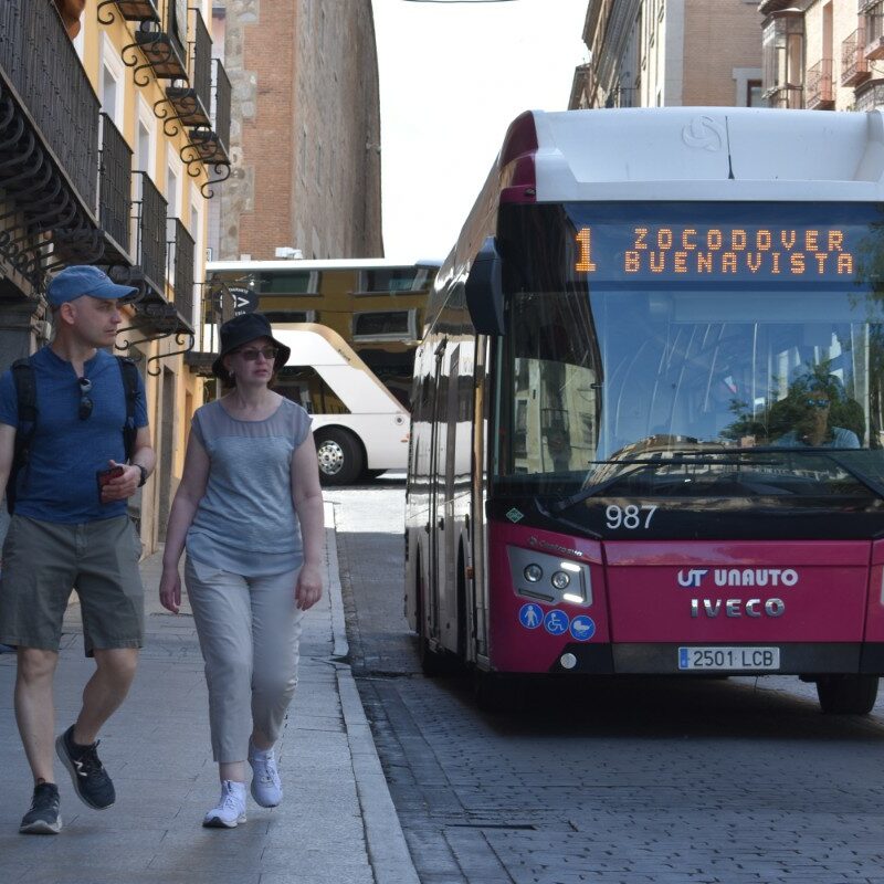 Toledo mantiene el 1 de abril para la subida del bus a los no residentes: se han solicitado más de 15.000 tarjetas