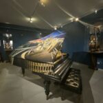 Instrumentos convertidos en lienzos, música en directo y un convento de clausura, ingredientes del Museo Cromática de Toledo