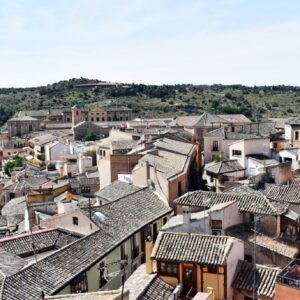 IU no consigue el compromiso de PP y Vox para ofrecer más información sobre la proliferación de pisos turísticos en Toledo