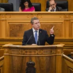Page promete en su sesión de investidura "no retroceder ni un milímetro en igualdad"