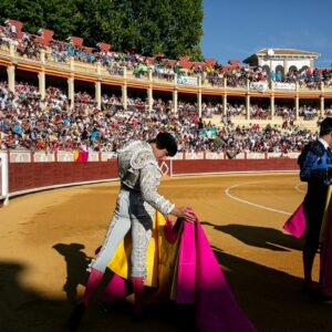 Suspendida la corrida de toros de Las Ventas con Peña Aguilera que incluía un espectáculo de personas con enanismo