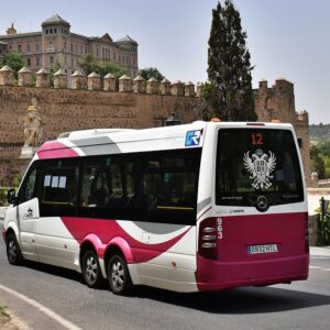 Sumar reprocha la subida del transporte público en Toledo para no empadronados y promete su gratuidad