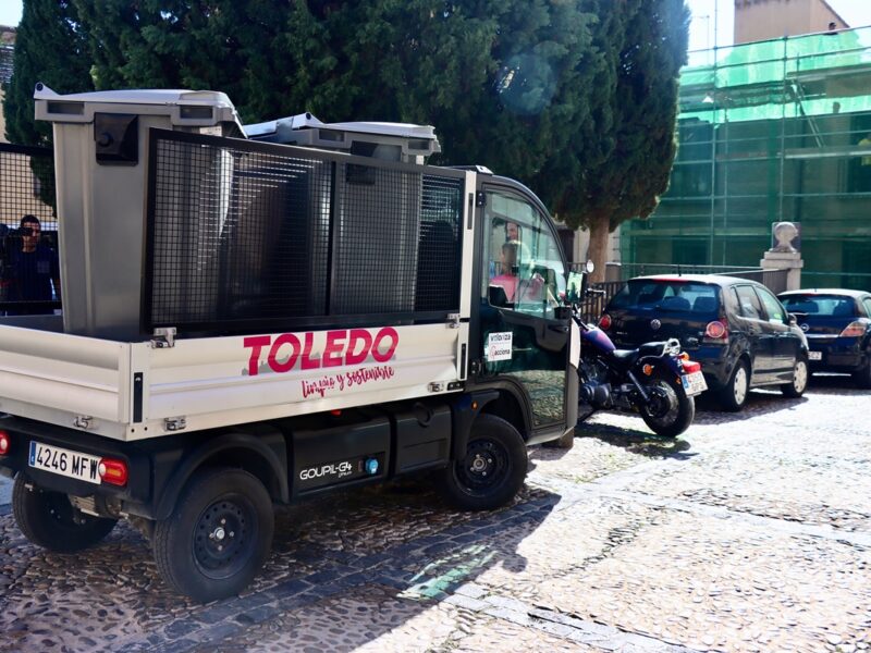 Toledo intensifica el control sobre los horarios de la basura con multas de hasta 601 euros