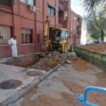 Restablecido el suministro de agua  en las calles Río Alberche y Río Yedra tras la rotura de una tubería