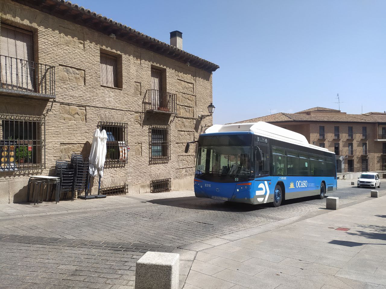 Toledo compra 18 autobuses urbanos con precios de entre &quot;2.000 y 6.000 euros&quot; y Unauto refuerza su cochera tras la DANA