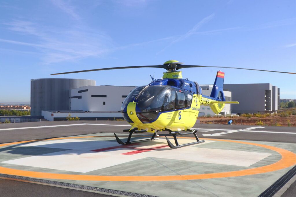 Trasladan en helicóptero a un trabajador tras sufrir un golpe en la cabeza en Navahermosa