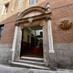 La oficina de Correos del Casco Histórico reabre sus puertas año y medio después