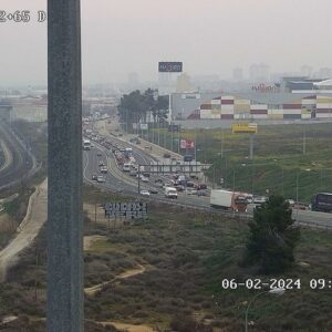 Los agricultores centran sus protestas en la provincia de Toledo cortando el tráfico en autovías y en los accesos al Hospital Universitario