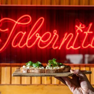 Ocho tapas con un objetivo, recaudar fondos para la Asociación de Autismo de Toledo, así es la ruta 'Tapetea'