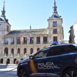ayuntamiento plaza consistorio policia nacional coche patrulla casco historico