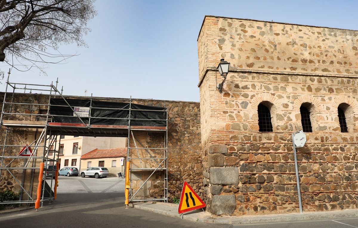 Comienzan las obras de rehabilitación de la Puerta del Vado, una de las entradas de las murallas de Toledo del siglo XVIII
