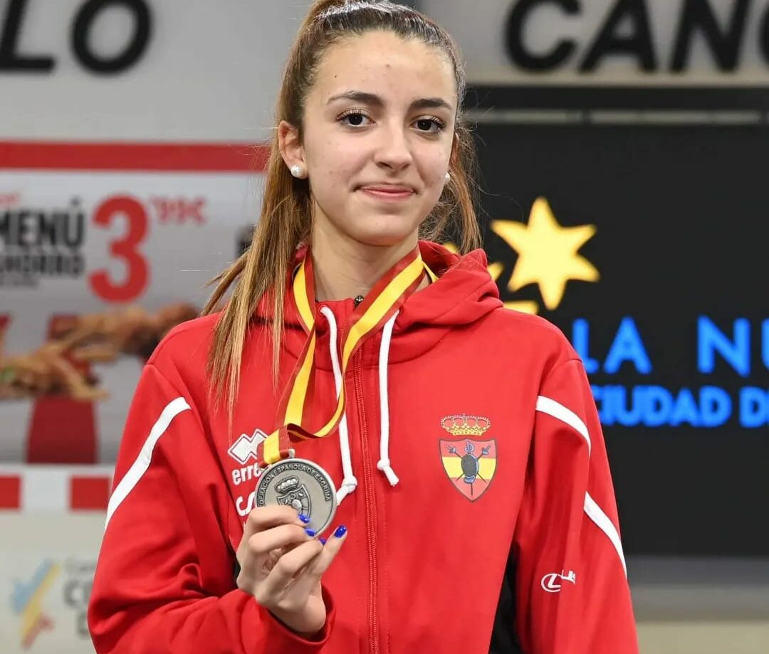 La esgrimista toledana Lucía Jimeno, medalla de plata en el Campeonato de España Sub 23