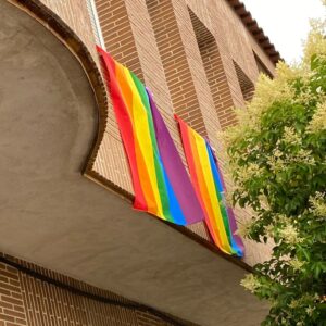 CCOO denuncia ante la Guardia Civil el "allanamiento" de su sede en Sonseca para retirar su bandera LGTBI