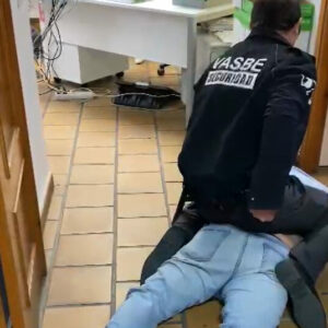 Insultos y puñetazos por parte de un hombre en el Juzgado de Illescas al que consiguió reducir el vigilante de seguridad