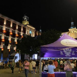 IU Toledo pide un QR con el gesto internacional de socorro ante violencia machista en el programa de fiestas